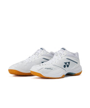 Laden Sie das Bild in den Galerie-Viewer, Yonex Power Cushion 65 Z4 MEN V2