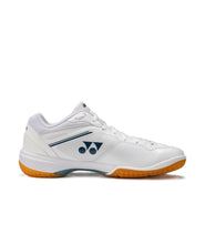Laden Sie das Bild in den Galerie-Viewer, Yonex Power Cushion 65 Z4 MEN V2
